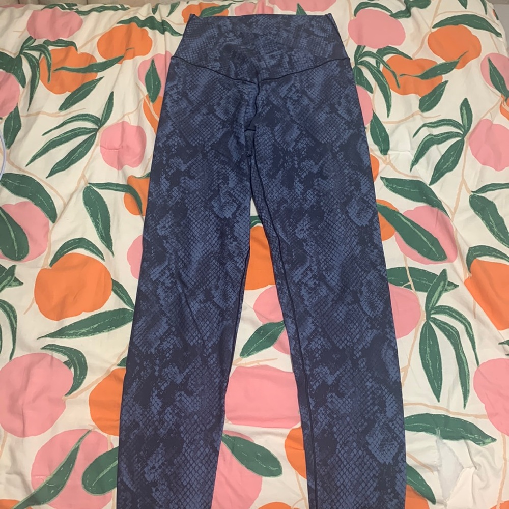 Offline by Aerie crossover leggings